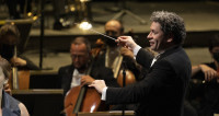 ​Changement de baguette pour Gustavo Dudamel, de Los Angeles à New York (en plus de Paris)