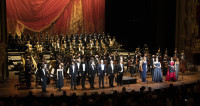 Gustavo Dudamel acclamé dès son concert inaugural à l'Opéra de Paris