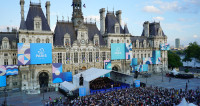 Concert en forme Olympique place de l'Hôtel de Ville