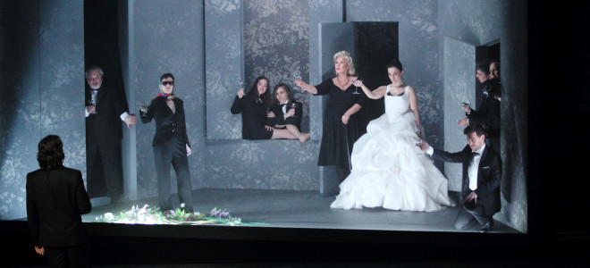À l'Opéra de Marseille, Les Noces de Figaro vues d’en haut