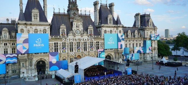 Concert en forme Olympique place de l'Hôtel de Ville