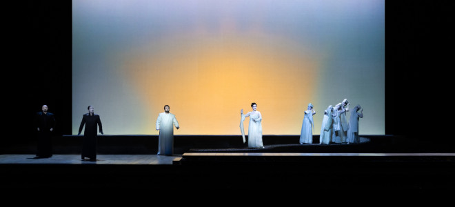 Madame Butterfly sur papier glacé à l'Opéra Bastille