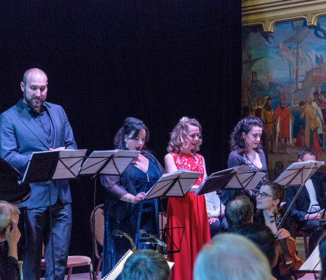 Jean-Fernand Setti (Le Baron), Ainhoa Zuazua Rubira (Tisbé), Mélanie Boisvert (Clorinde) et Claire Debono (Cendrillon) - Cendrillon en version concert