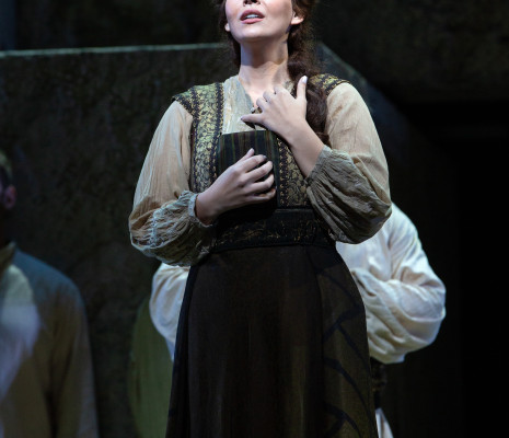 Maria Barakova - Nabucco par Elijah Moshinsky