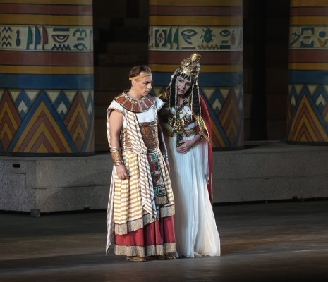 Ivan Magri et Agnieszka Rehlis dans Aida par Gianfranco de Bosio aux Arènes de Vérone