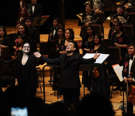 Ana María Patiño-Osorio, Juan Diego Flórez & la Sinfonía por el Perú