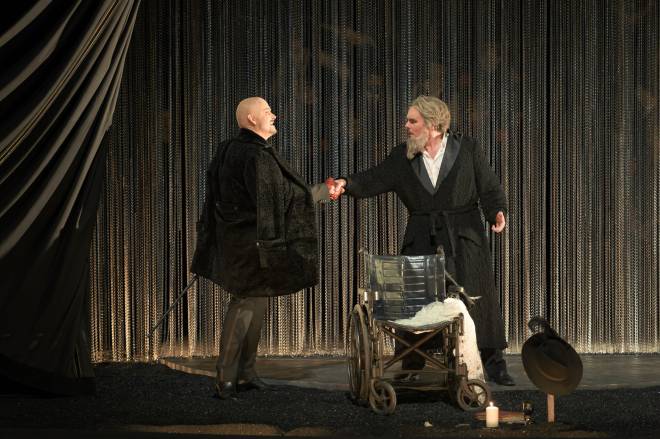 Nicolas Cavallier (Méphistophélès), Thomas Bettinger (Faust) - Faust par Julien Ostini