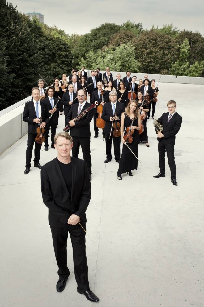 Douglas Boyd et l'Orchestre de chambre de Paris