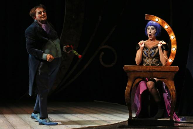 Antonio Comas et Maria Rey-Joly dans Opera Locos
