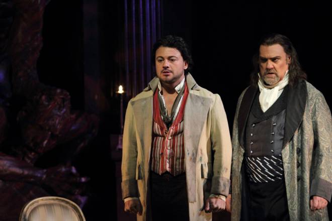 Vittorio Grigolo et Bryn Terfel - Tosca par Jonathan Kent