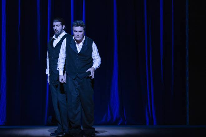 Goderdzi Janelidze & Ludovic Tézier - Rigoletto par Claus Guth