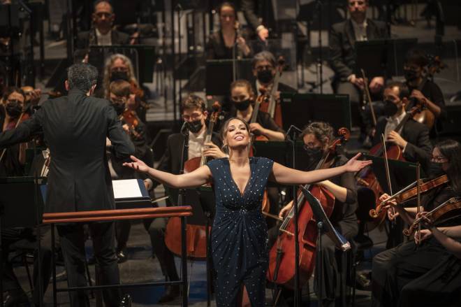 Nadine Sierra, Lorenzo Passerini et l'Orchestre de l'Opéra Royal de Wallonie-Liège