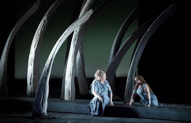 Rachel Nicholls et Michelle Breedt dans Tristan et Isolde