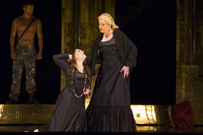 Radvanovsky et Barcellona dans Aida