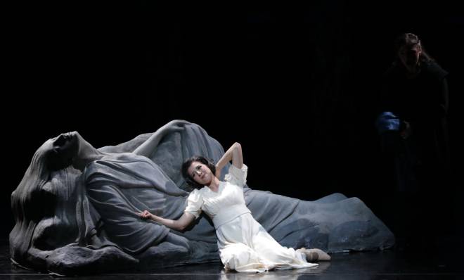 Lucia di Lammermoor par Yannis Kokkos