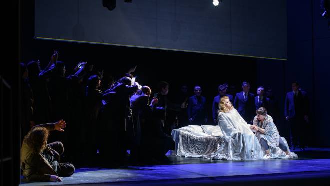 Kristian Benedikt, Catherine Foster, Adriana González - Turandot par Emmanuelle Bastet