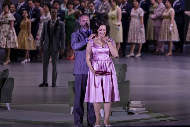 Christian Van Horn et Gaëlle Arquez dans Don Quichotte par Damiano Michieletto