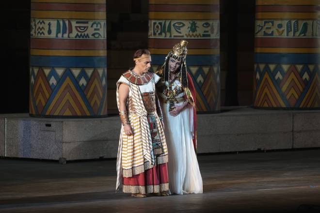 Ivan Magri et Agnieszka Rehlis dans Aida par Gianfranco de Bosio aux Arènes de Vérone