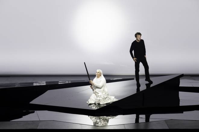 Ingela Brimberg & Magnus Vigilius - Siegfried par Pierre Audi