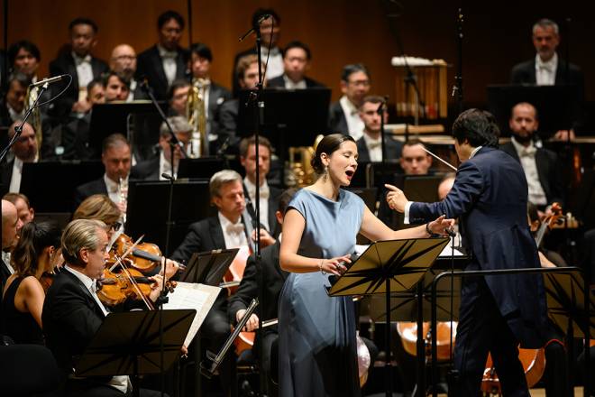 Hélène Carpentier chante L'Ancêtre de Saint-Saëns dirigée par Kazuki Yamada