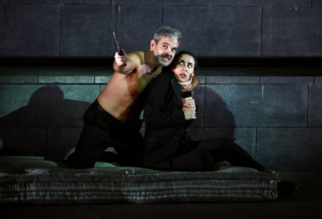 Armando Noguera & Ahlima Mhamdi - Hamlet par Frank Van Laecke