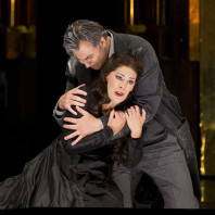 Radvanovsky et Bilyy dans Aida