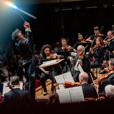 Alain Altinoglu et l’Orchestre Symphonique de la Monnaie