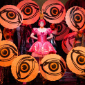 Erin Morley en Olympia - Les Contes d'Hoffmann par Bartlett Sher