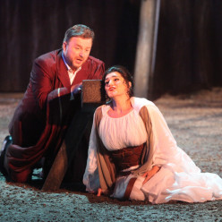 Anna Kasyan et Marc Laho dans Norma