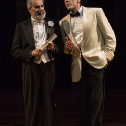 Thomas Hampson et Franck Leguérinel dans la Veuve joyeuse