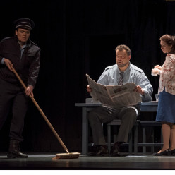 Claudia Iten (Léonore), Christian Hübner (Rocco) et Olivia Doray (Marcelline) - Fidelio par Philippe Miesch