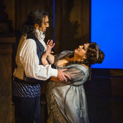 Claudio Sgura & Anna Pirozzi - Tosca par Jonathan Kent
