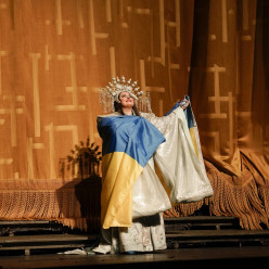 Liudmyla Monastyrska - Turandot par Franco Zeffirelli