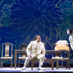 Karen Chia-Ling Ho & Anthony Ciaramitaro - Madame Butterfly par Ethan Heard