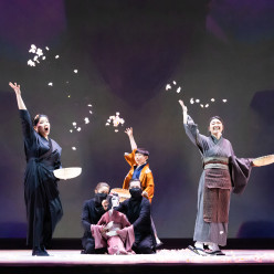 Karen Chia-Ling Ho, Jayden Wu, Kristen Choi - Madame Butterfly par Ethan Heard