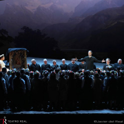 Les Maîtres Chanteurs de Nuremberg par Laurent Pelly