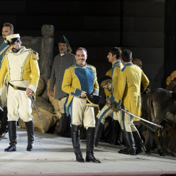 Gabriele Sagona et Francesco Meli dans Carmen par Franco Zeffirelli à Vérone