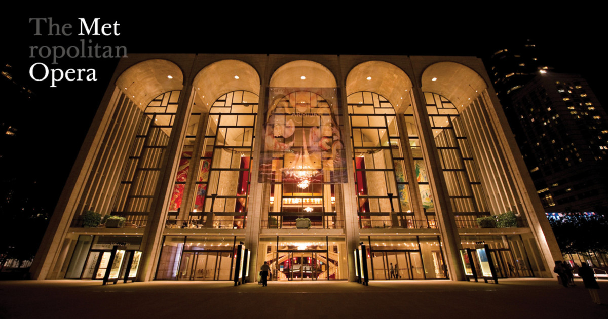 metropolitan opera house in new york