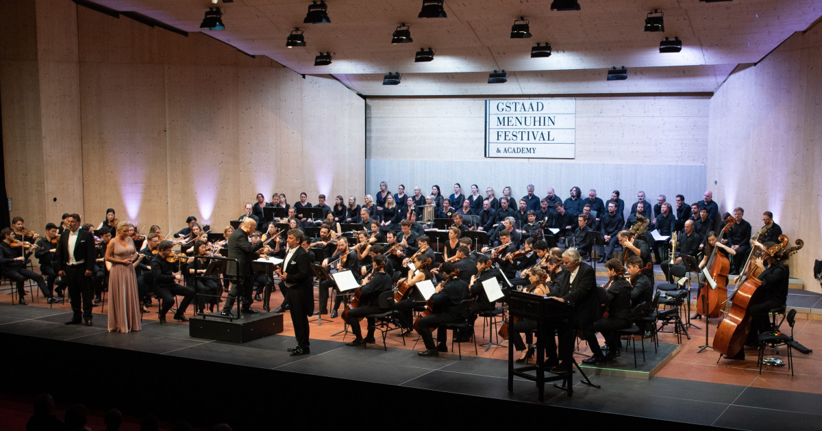 Gstaad Festival Orchestra et Chœur Philharmonique Tchèque de Brno - Gstaad  Menuhin Festival - Photos - Ôlyrix